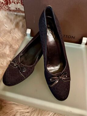 Coach Brown Signature Bow High Heel Pumps